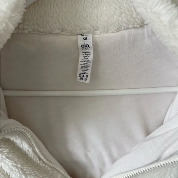Alo Foxy Sherpa Jacket White XS - Picture 9 of 12